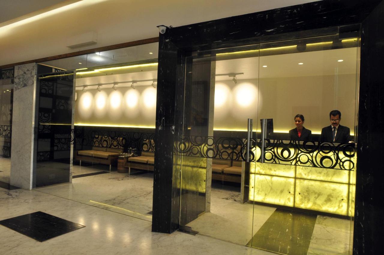 Hotel Diplomat, Colaba Мумбаи Экстерьер фото