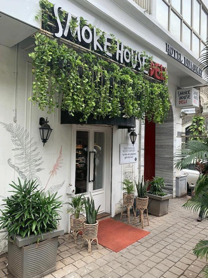 Hotel Diplomat, Colaba Мумбаи Экстерьер фото