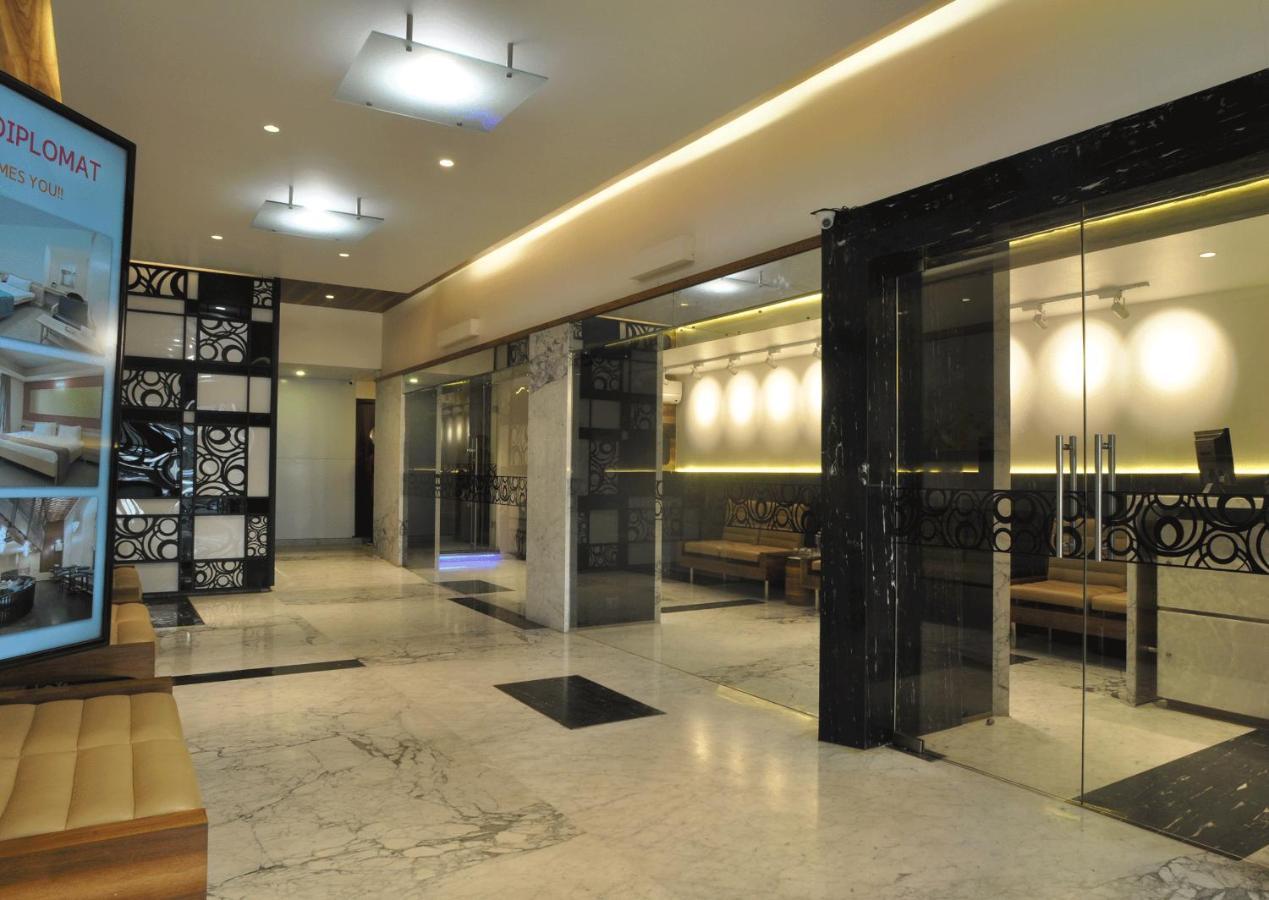 Hotel Diplomat, Colaba Мумбаи Экстерьер фото