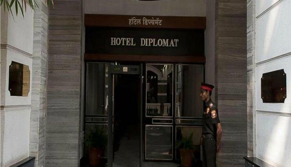 Hotel Diplomat, Colaba Мумбаи Экстерьер фото