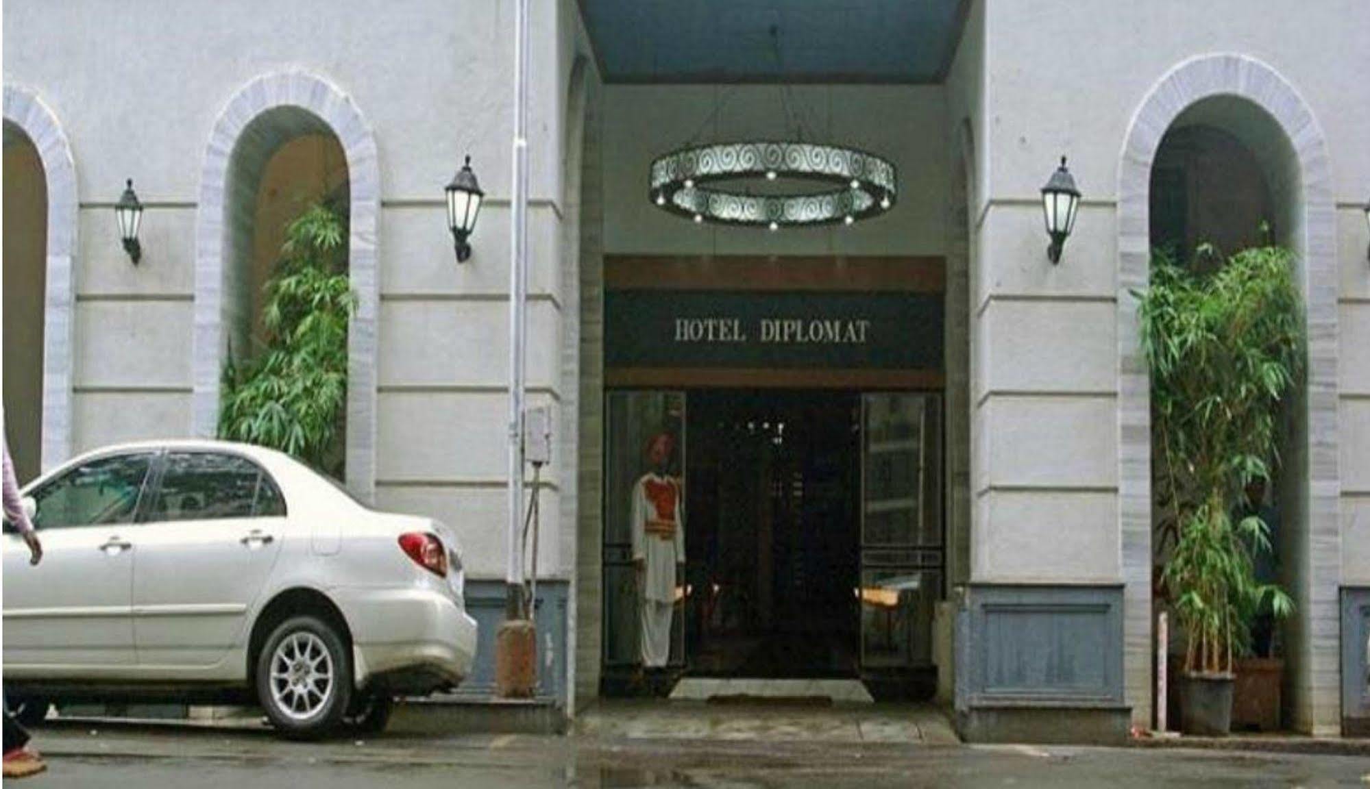 Hotel Diplomat, Colaba Мумбаи Экстерьер фото